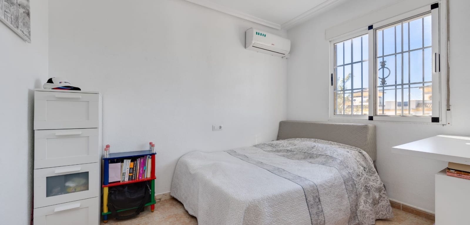 3 quarto Casa em Banda para venda em Torrevieja com piscina - 249 900 € (Ref: 9657075)