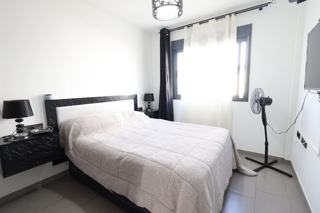 Apartamento de 2 habitaciones en La Zenia en venta con piscina garaje - 289.000 € (Ref: 9665700)