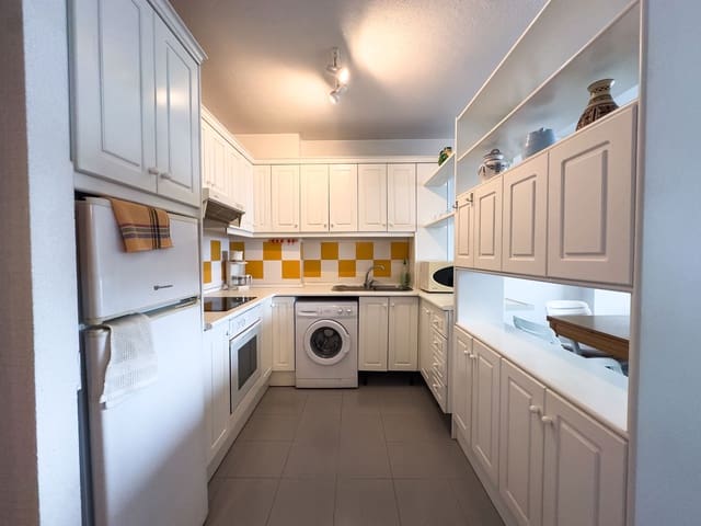 3 slaapkamer Appartement te koop in Playa Flamenca, Orihuela met zwembad garage - € 450.000 (Ref: 9677932)