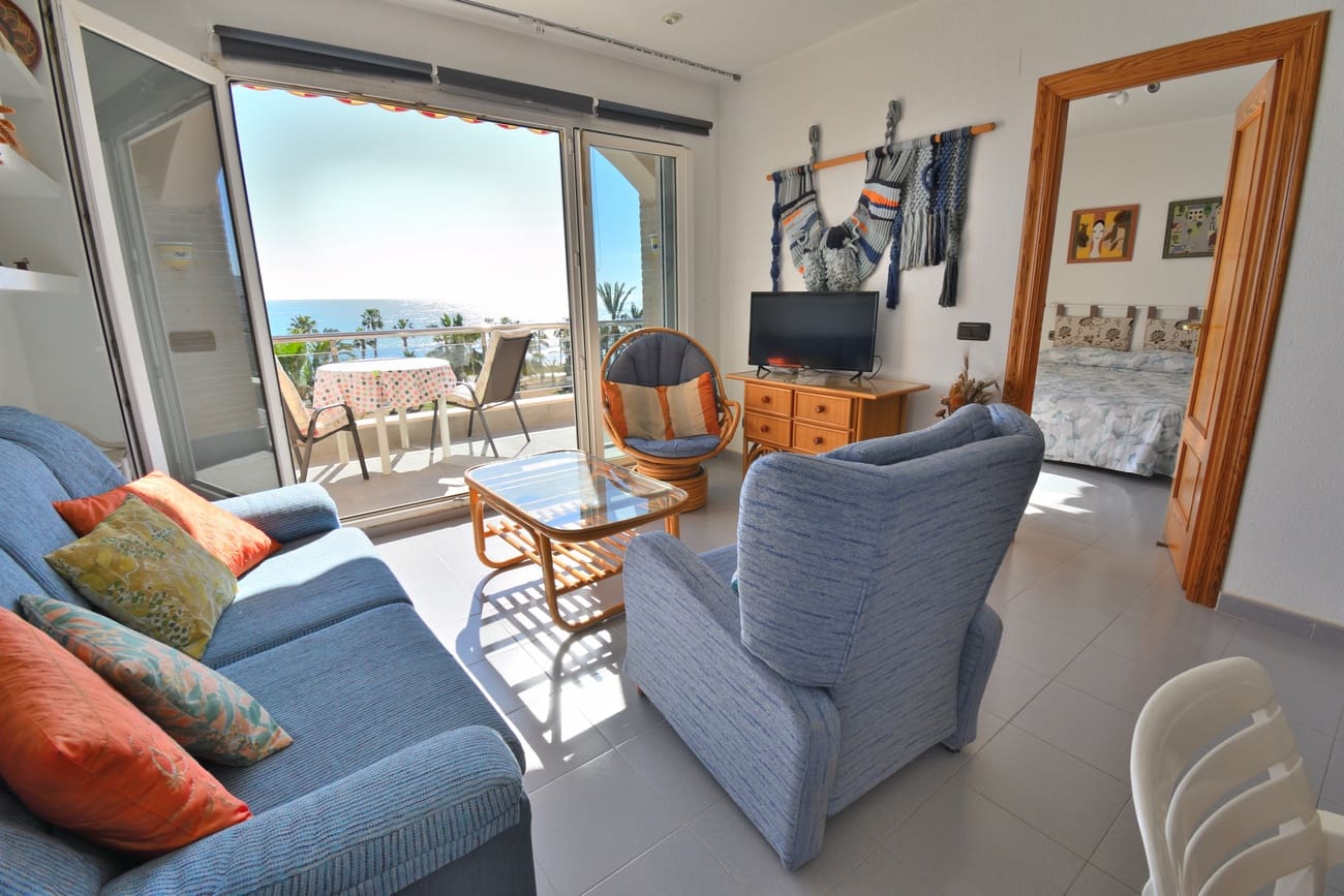 3 bedroom Apartment for sale in Playa Flamenca with pool garage - € 450,000 (Ref: 9677932)