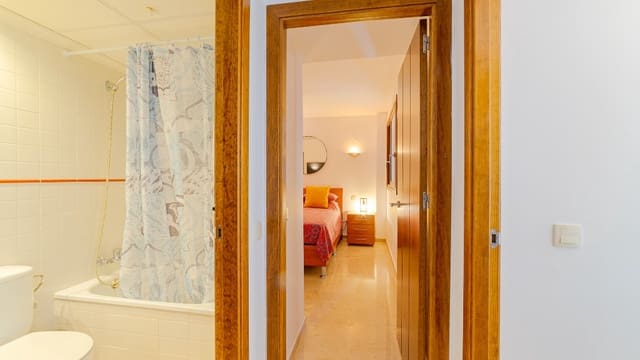 2 chambre Appartement à vendre à Punta Prima, Torrevieja avec piscine garage - 260 000 € (Ref: 9678224)