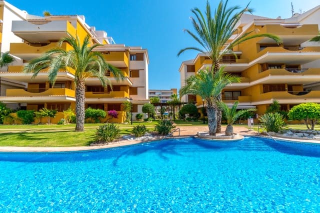 2 chambre Appartement à vendre à Punta Prima, Torrevieja avec piscine garage - 260 000 € (Ref: 9678224)