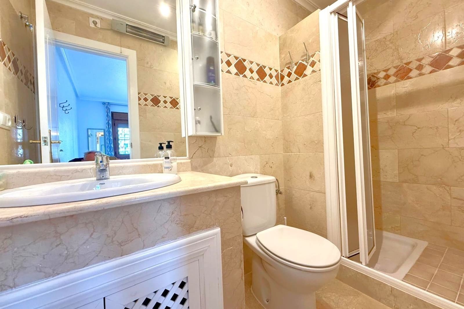 3 slaapkamer Huis te koop in Villamartin met zwembad - € 275.000 (Ref: 9679236)