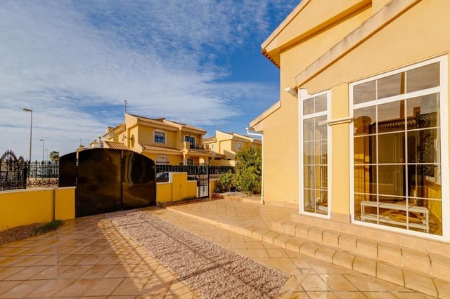 3 sovrum Villa till salu i Playa Flamenca, Orihuela med pool garage - 379 900 € (Ref: 9679238)