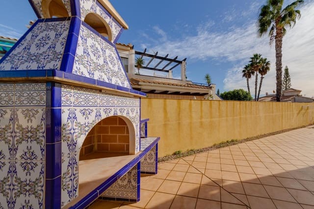 3 sovrum Villa till salu i Playa Flamenca, Orihuela med pool garage - 379 900 € (Ref: 9679238)