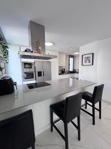 Chalet de 5 habitaciones en Villamartin, Orihuela en venta con piscina - 595.000 € (Ref: 9694116)