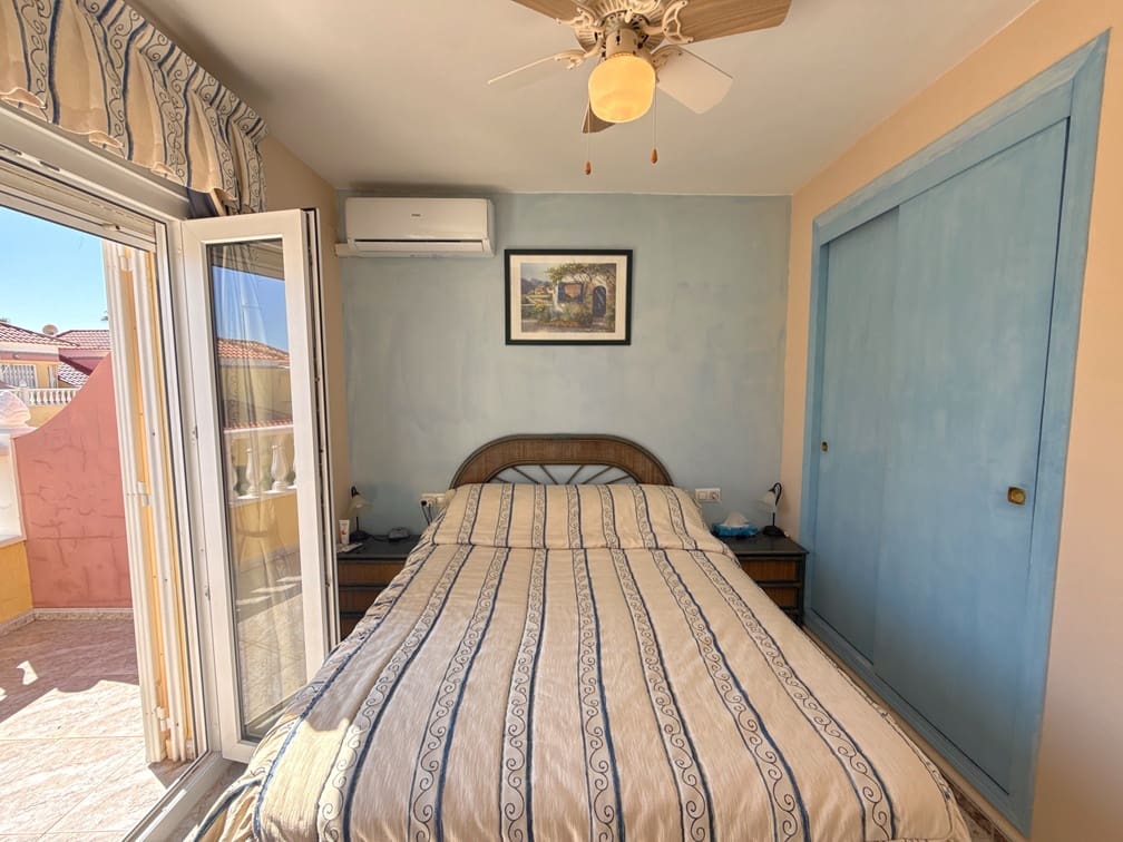 3 soveværelse Byhus til salg i Cabo Roig med swimmingpool garage - € 229.950 (Ref: 9694118)