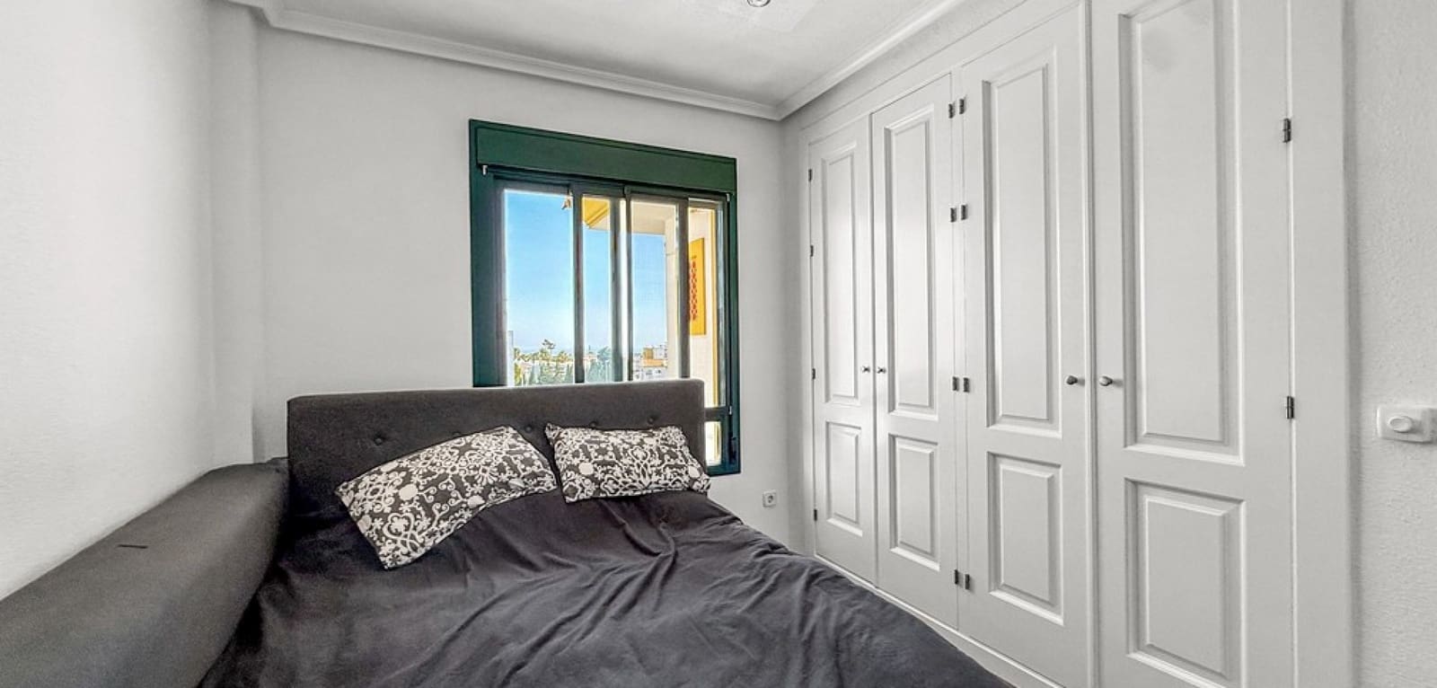 2 bedroom Apartment for sale in Orihuela Costa with pool - € 195,000 (Ref: 9702447)