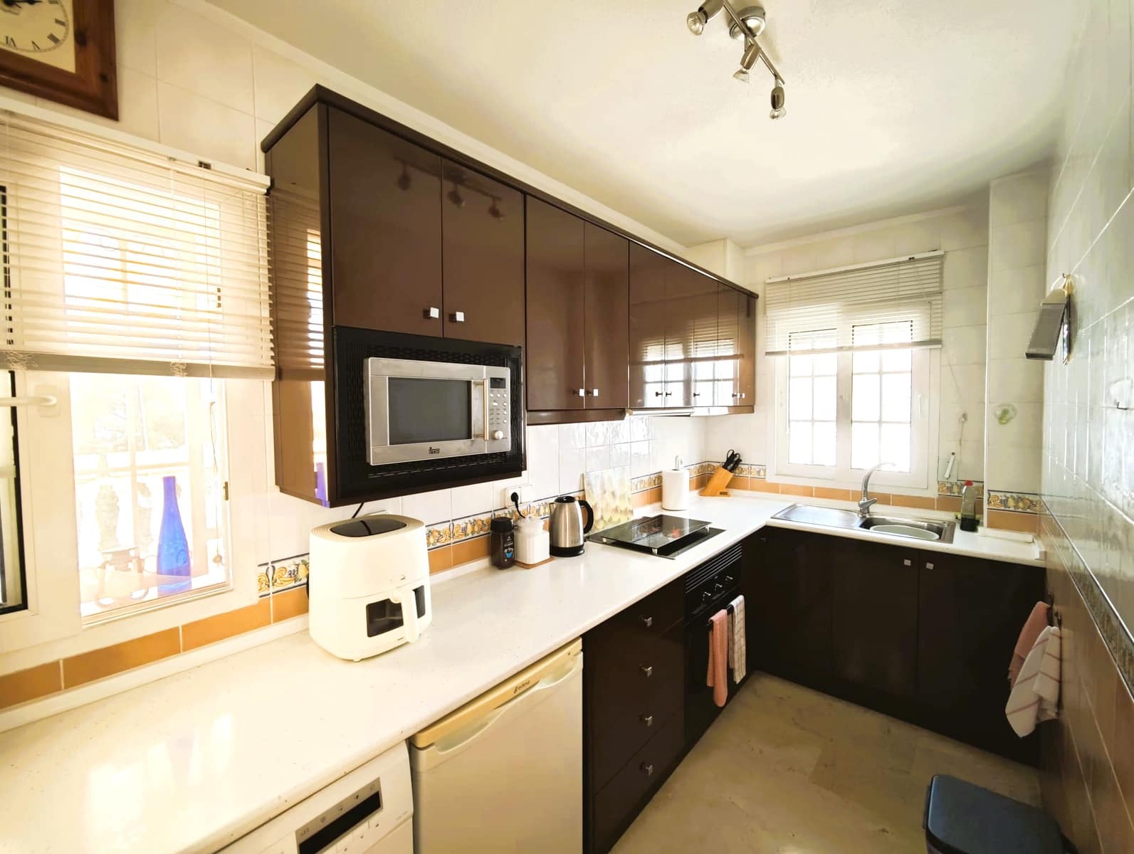 3 slaapkamer Villa te koop in Playa Flamenca met zwembad garage - € 365.000 (Ref: 9702449)