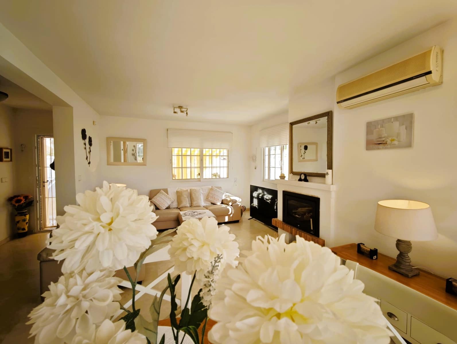 3 slaapkamer Villa te koop in Playa Flamenca met zwembad garage - € 365.000 (Ref: 9702449)