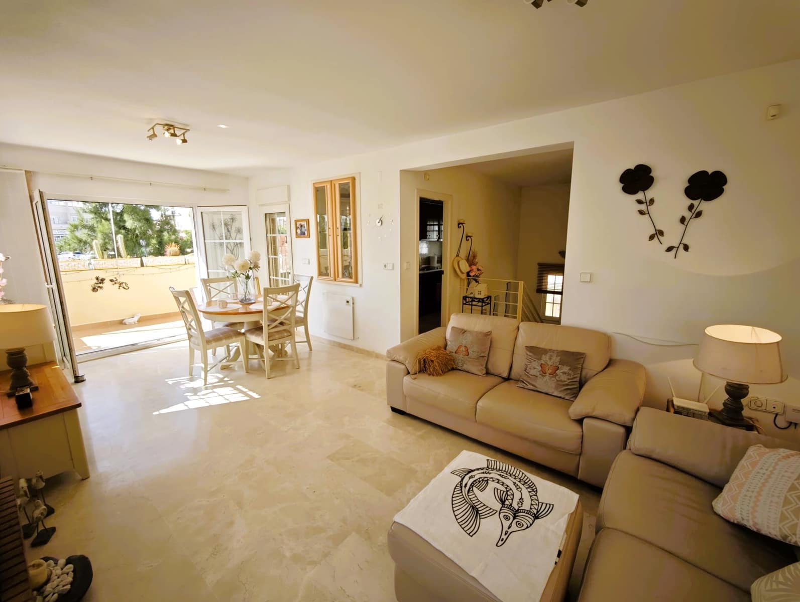 3 slaapkamer Villa te koop in Playa Flamenca met zwembad garage - € 365.000 (Ref: 9702449)