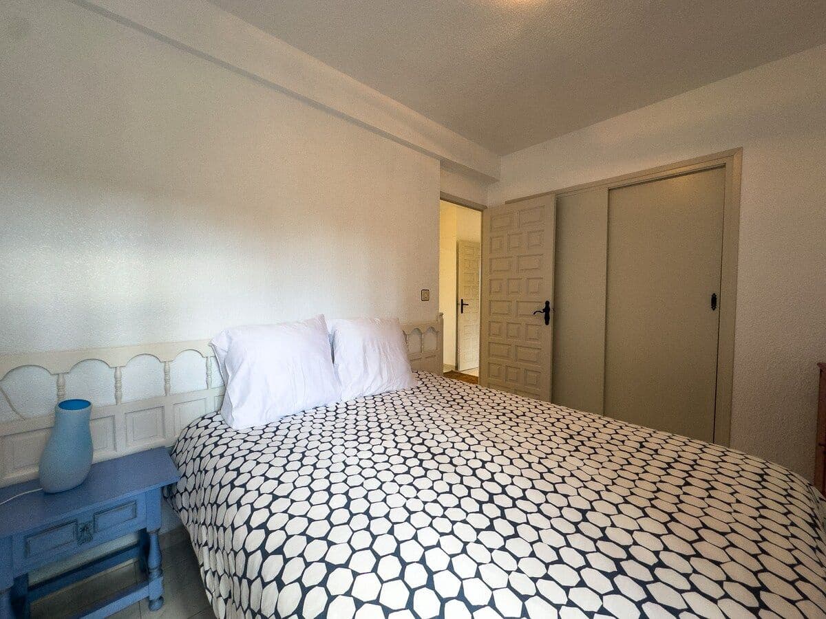 4 soveværelse Villa til salg i Playa Flamenca med swimmingpool garage - € 1.500.000 (Ref: 9703279)