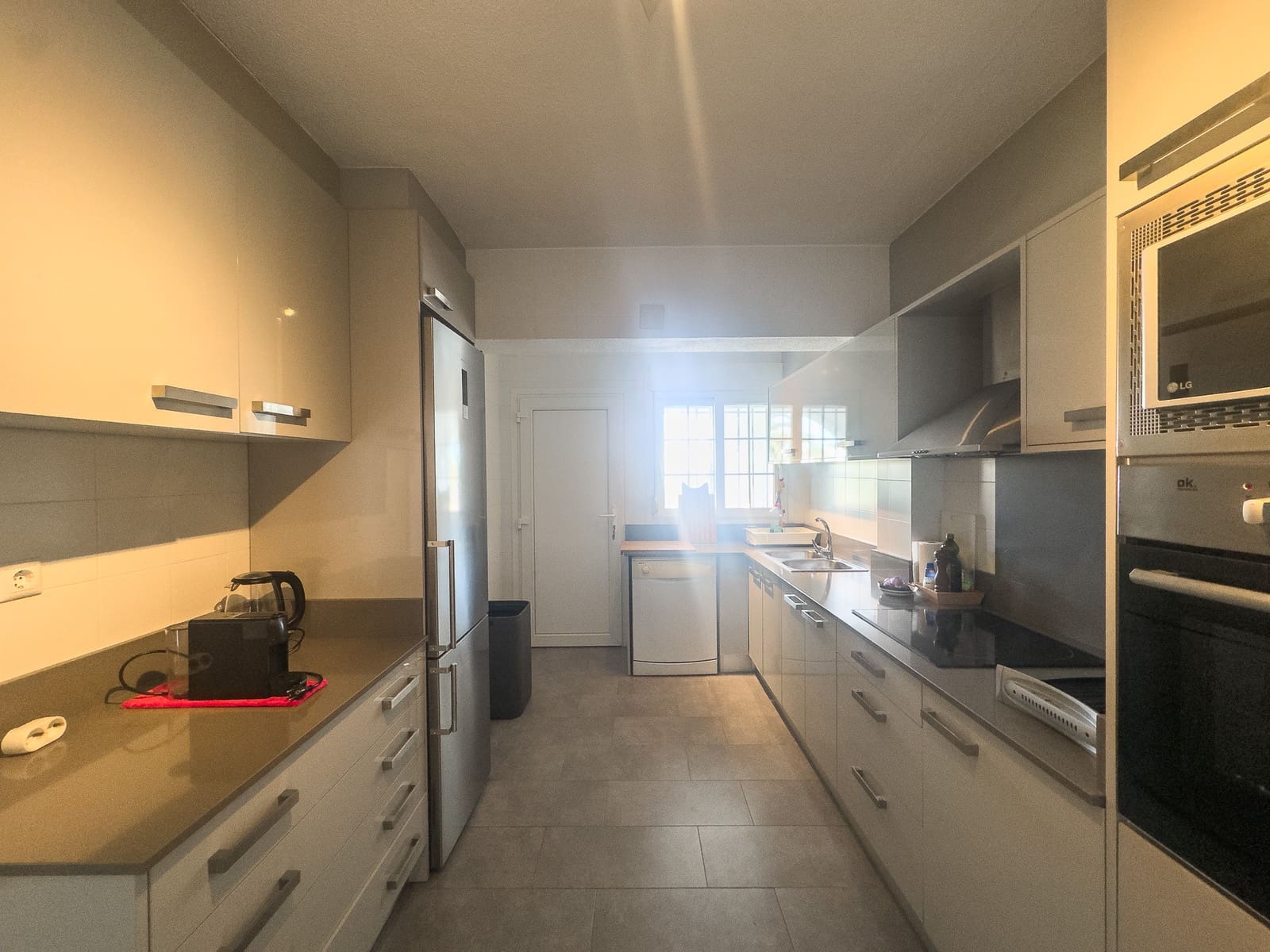 4 soveværelse Villa til salg i Playa Flamenca med swimmingpool garage - € 1.500.000 (Ref: 9703279)