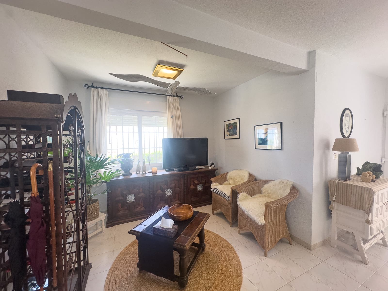 4 soveværelse Villa til salg i Playa Flamenca med swimmingpool garage - € 1.500.000 (Ref: 9703279)