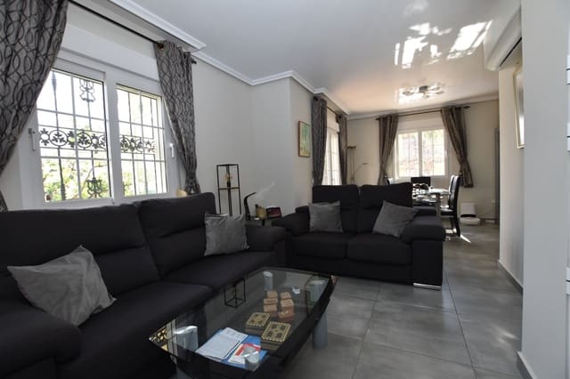 Chalet de 3 habitaciones en Los Dolses, Orihuela en venta con piscina garaje - 445.000 € (Ref: 9722704)