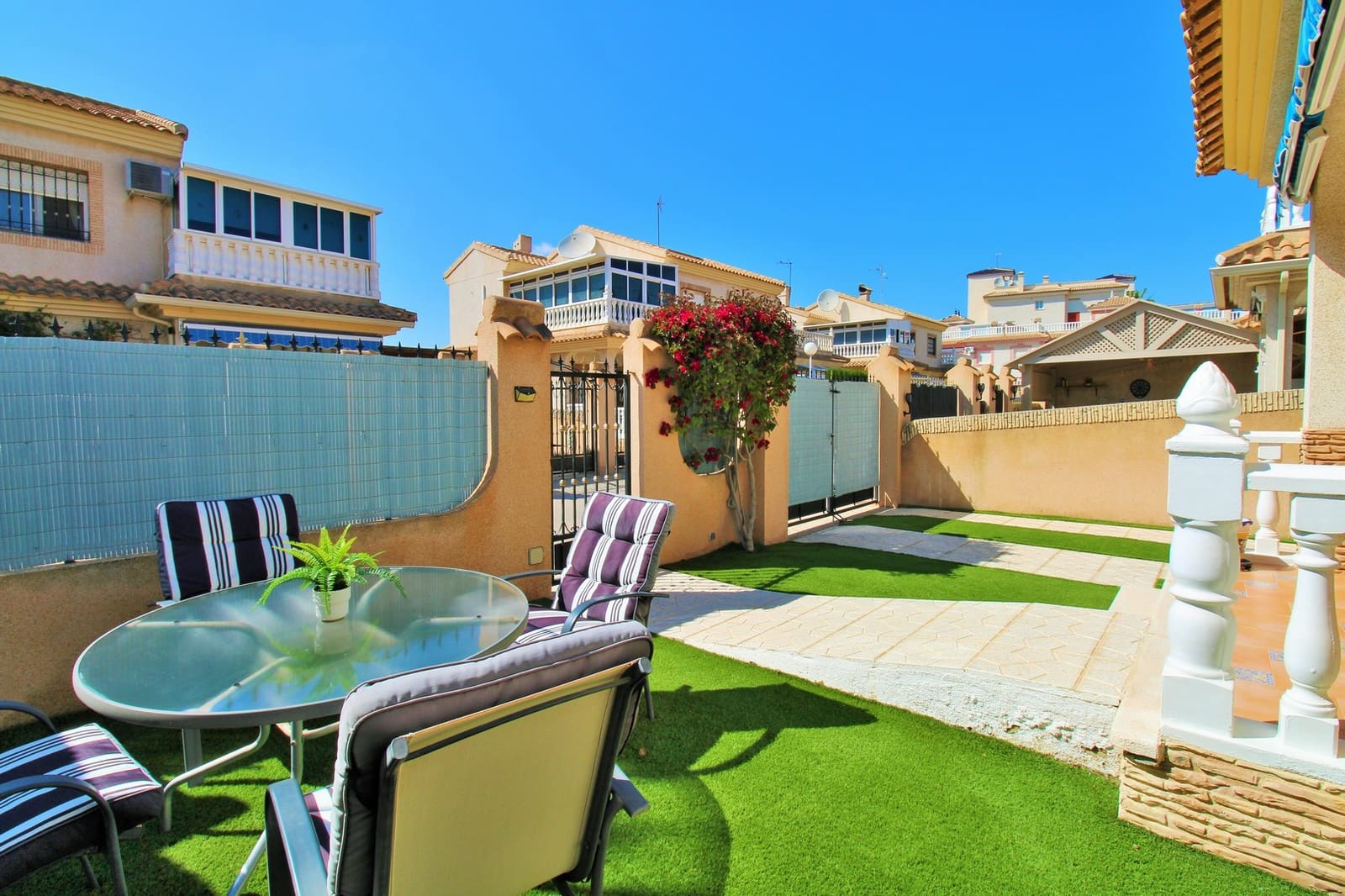 3 bedroom Townhouse for sale in Playa Flamenca - € 249,950 (Ref: 9729530)
