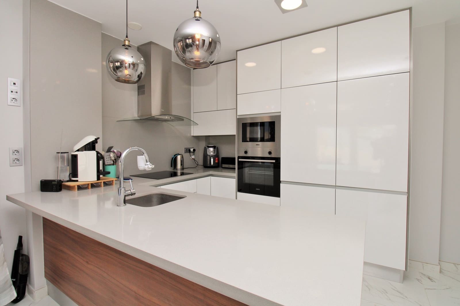 3 slaapkamer Villa te koop in Villamartin met zwembad - € 375.000 (Ref: 9729532)