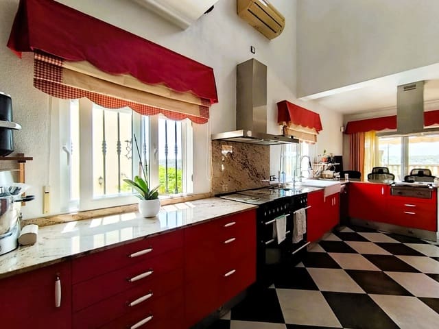 4 Zimmer Villa zu verkaufen in Las Ramblas Golf, Orihuela mit Pool Garage - 635.000 € (Ref: 9747294)