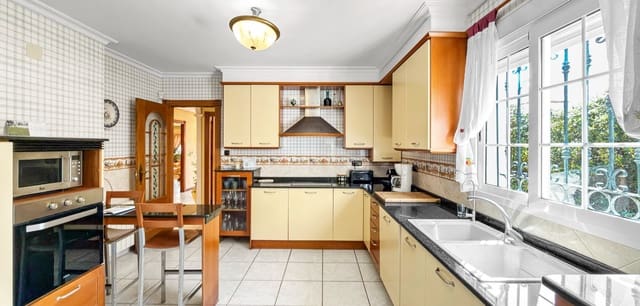 5 chambre Villa/Maison à vendre à Cañada del Molino, Torrevieja avec piscine garage - 950 000 € (Ref: 9747298)