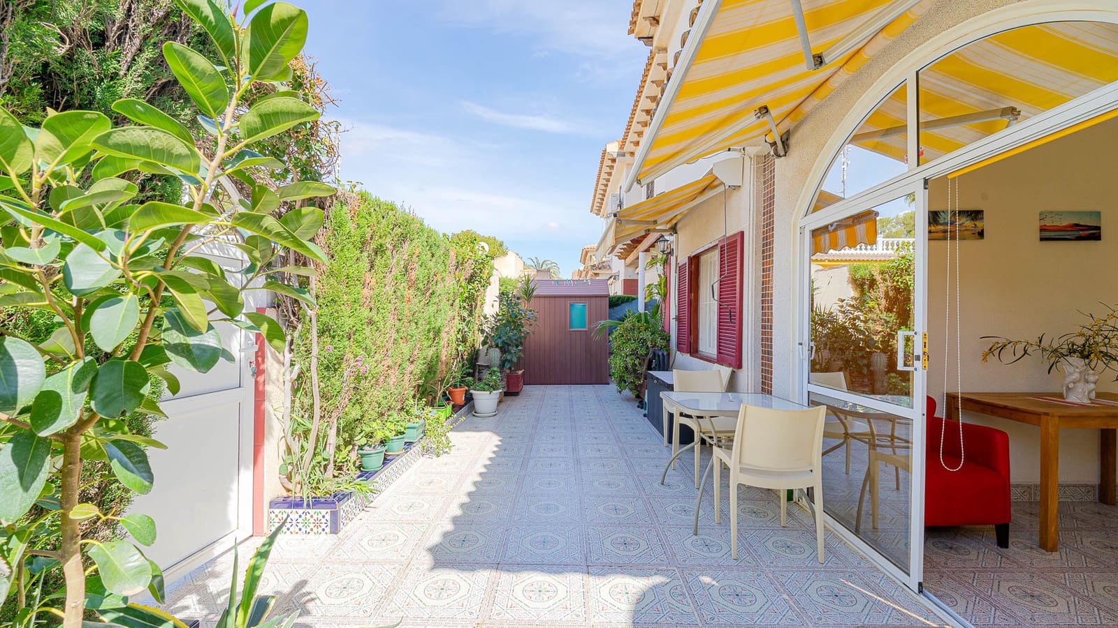 2 bedroom Apartment for sale in Orihuela Costa with pool - € 165,000 (Ref: 9747299)