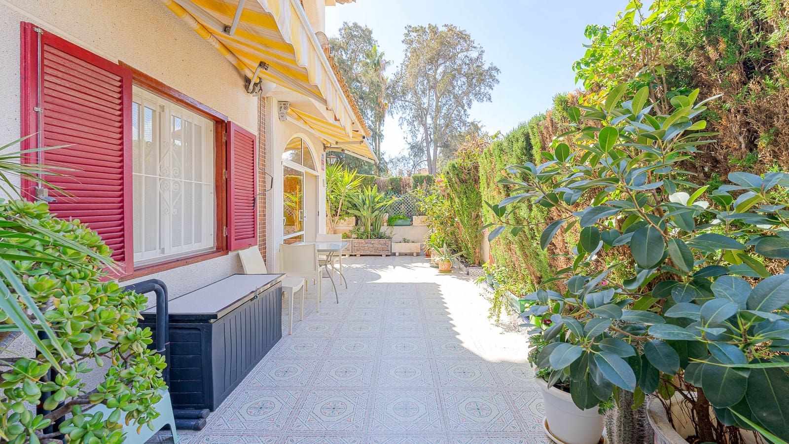 2 bedroom Apartment for sale in Orihuela Costa with pool - € 165,000 (Ref: 9747299)