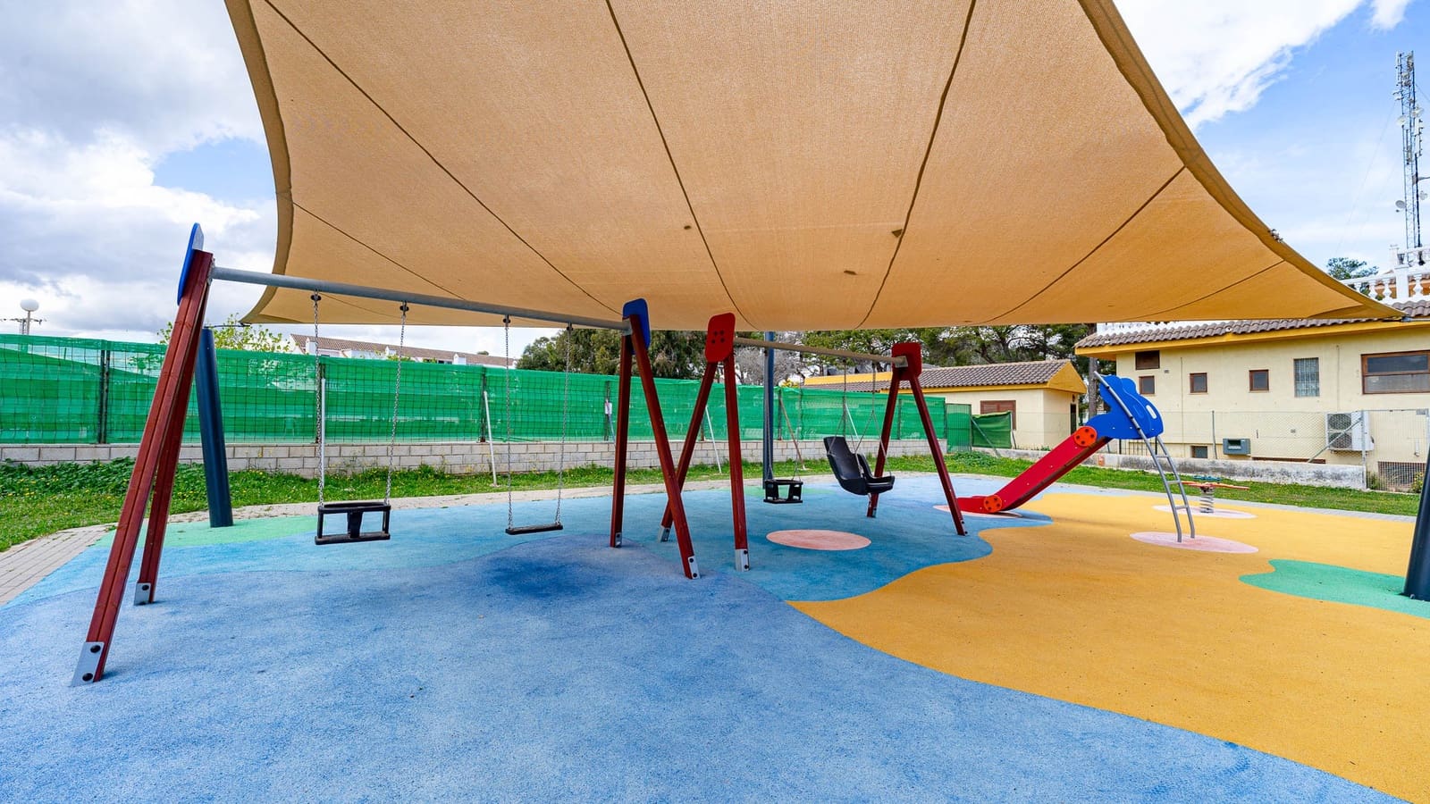 2 bedroom Apartment for sale in Orihuela Costa with pool - € 165,000 (Ref: 9747299)