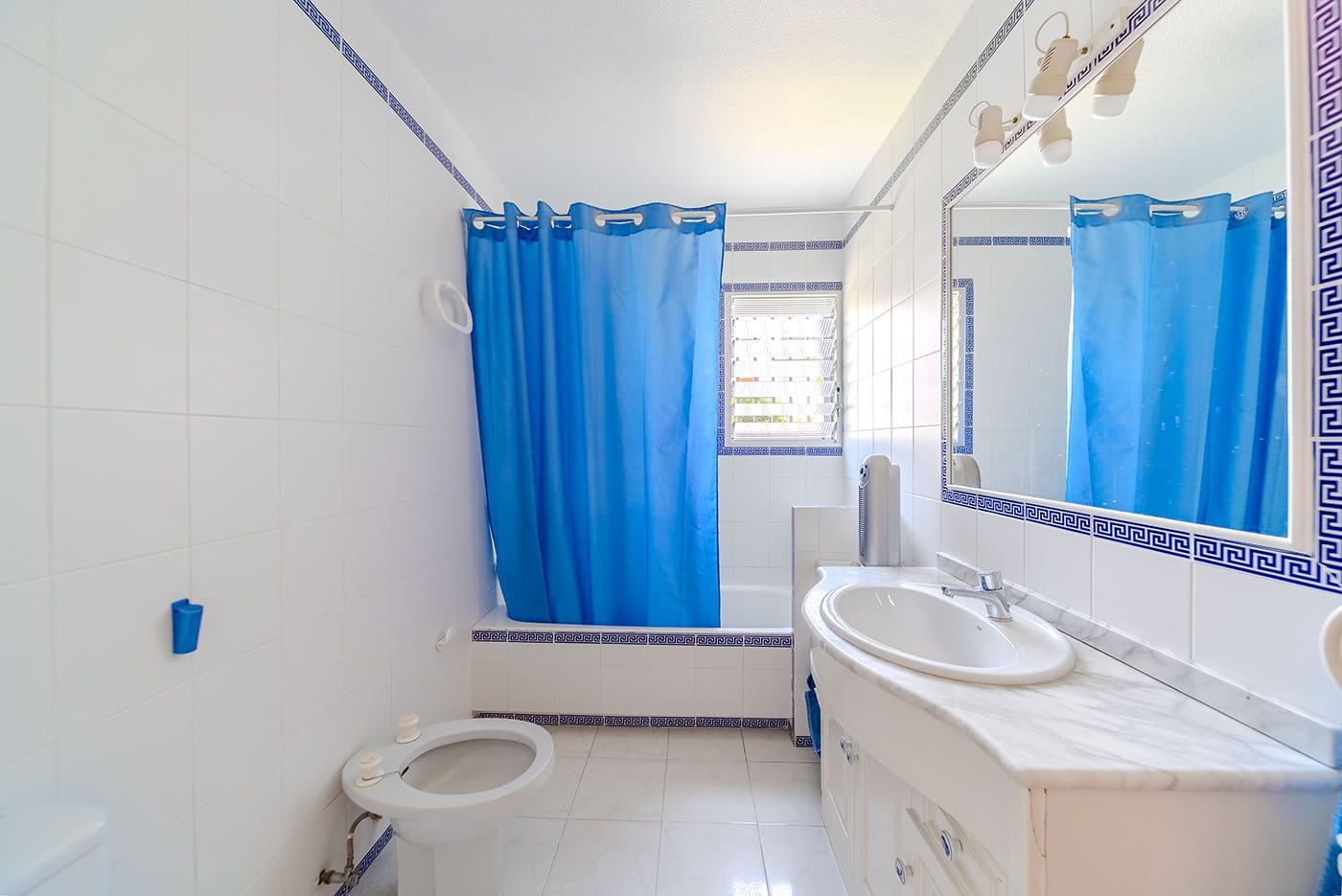 5 bedroom Villa for sale in La Zenia with pool - € 885,000 (Ref: 9763285)