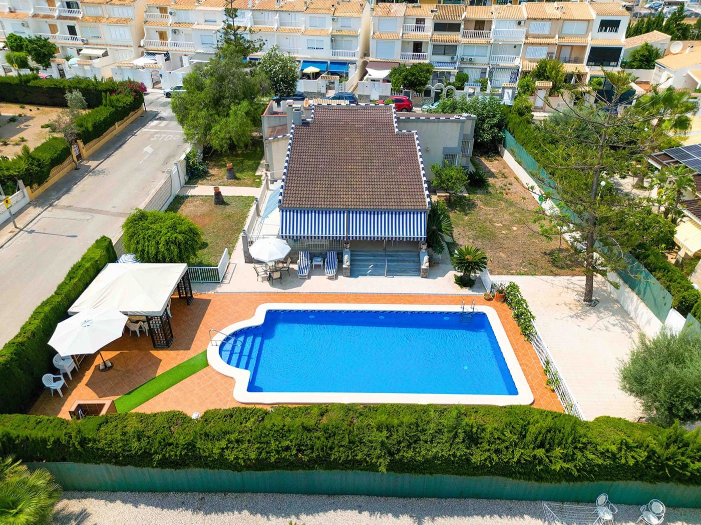 5 bedroom Villa for sale in La Zenia with pool - € 885,000 (Ref: 9763285)