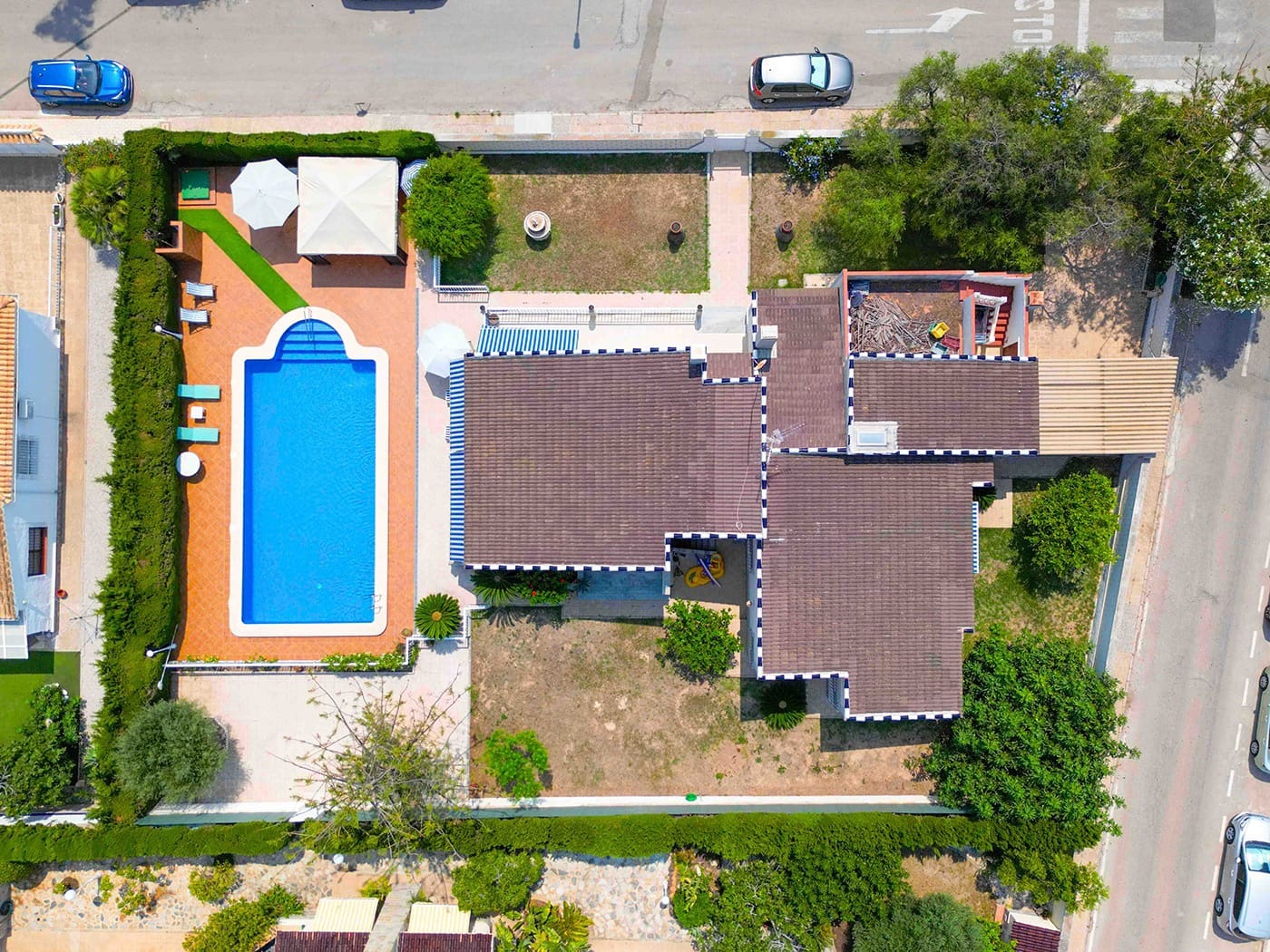 5 bedroom Villa for sale in La Zenia with pool - € 885,000 (Ref: 9763285)