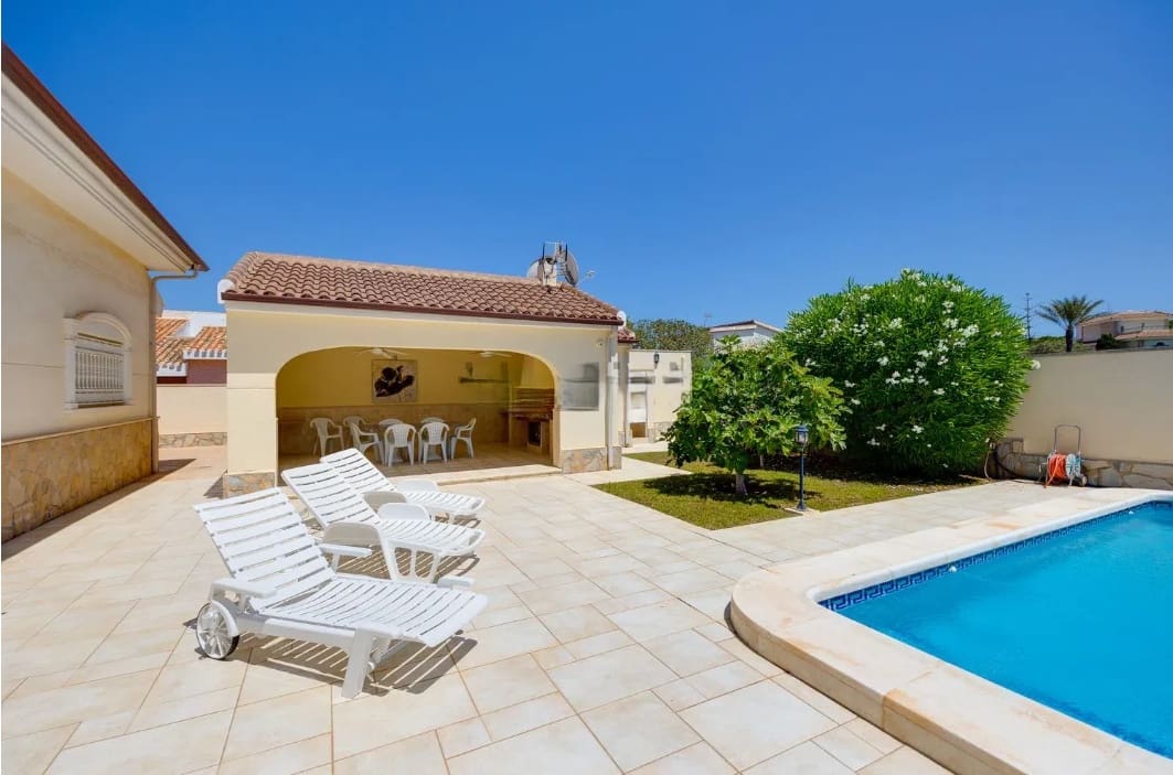 5 chambre Villa/Maison à vendre à Cabo Roig avec piscine garage - 1 100 000 € (Ref: 9769044)