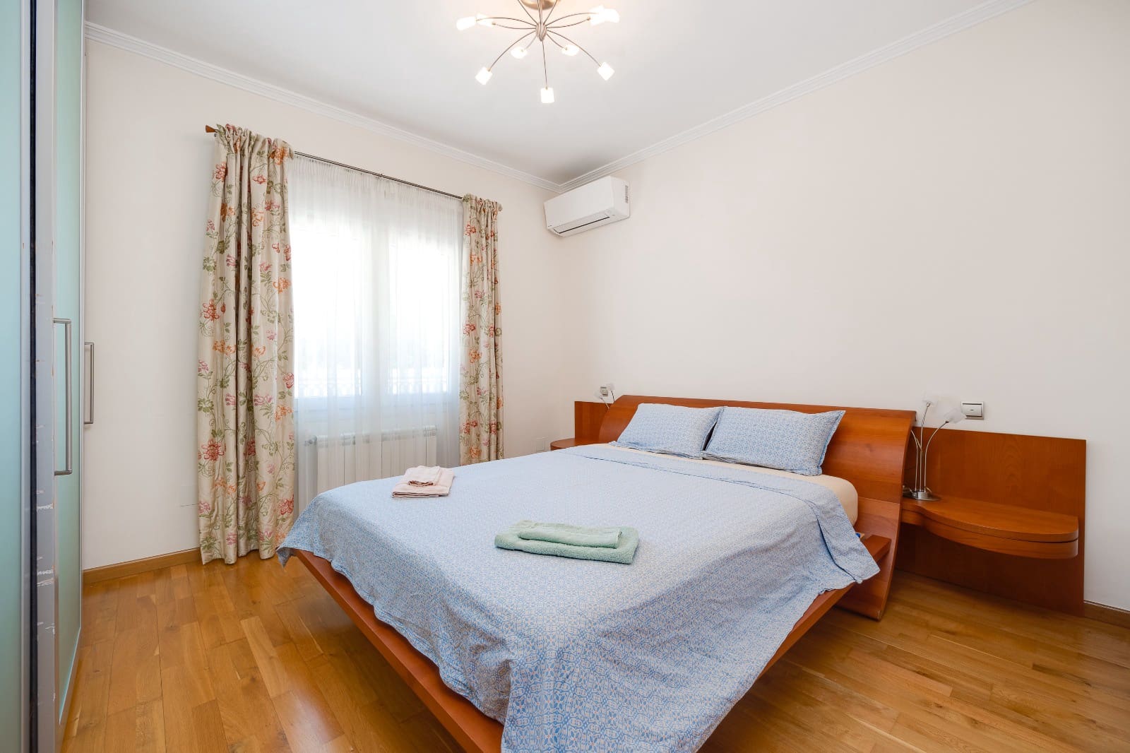 5 chambre Villa/Maison à vendre à Cabo Roig avec piscine garage - 1 100 000 € (Ref: 9769044)