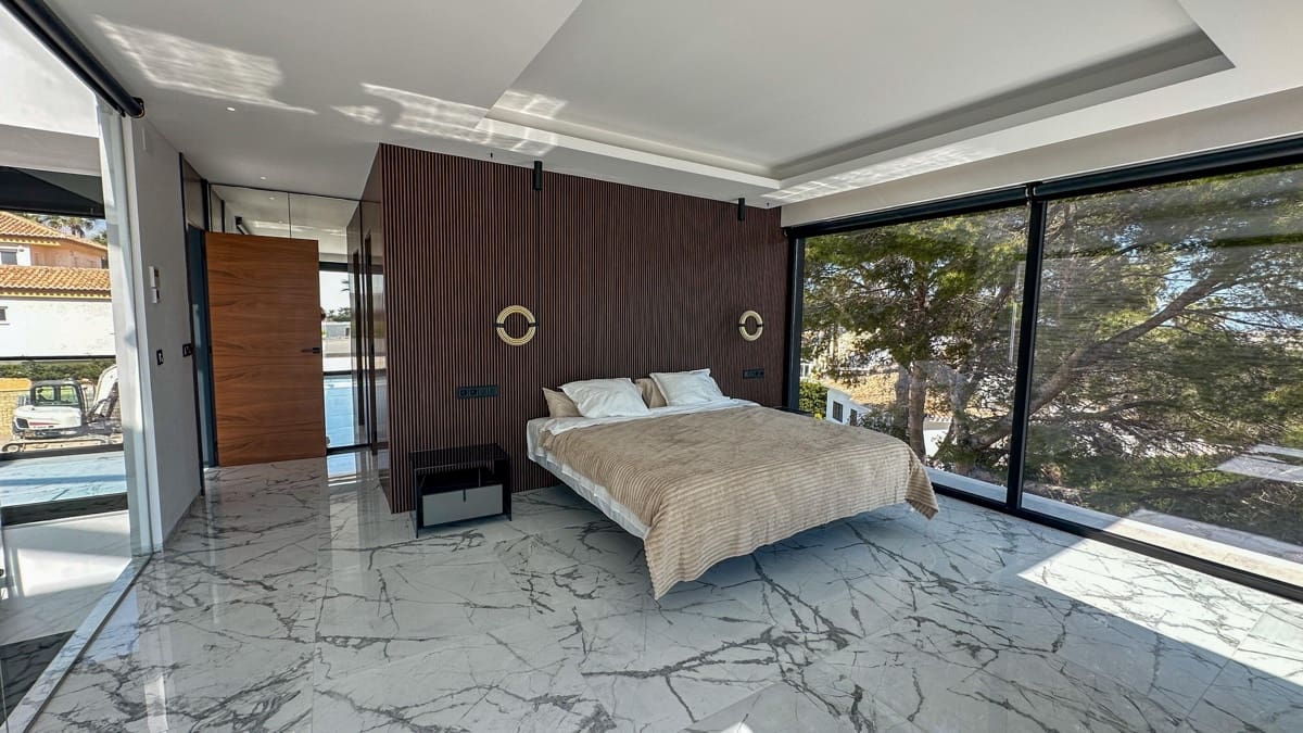 4 soveværelse Villa til salg i Villamartin med swimmingpool garage - € 2.950.000 (Ref: 9778757)