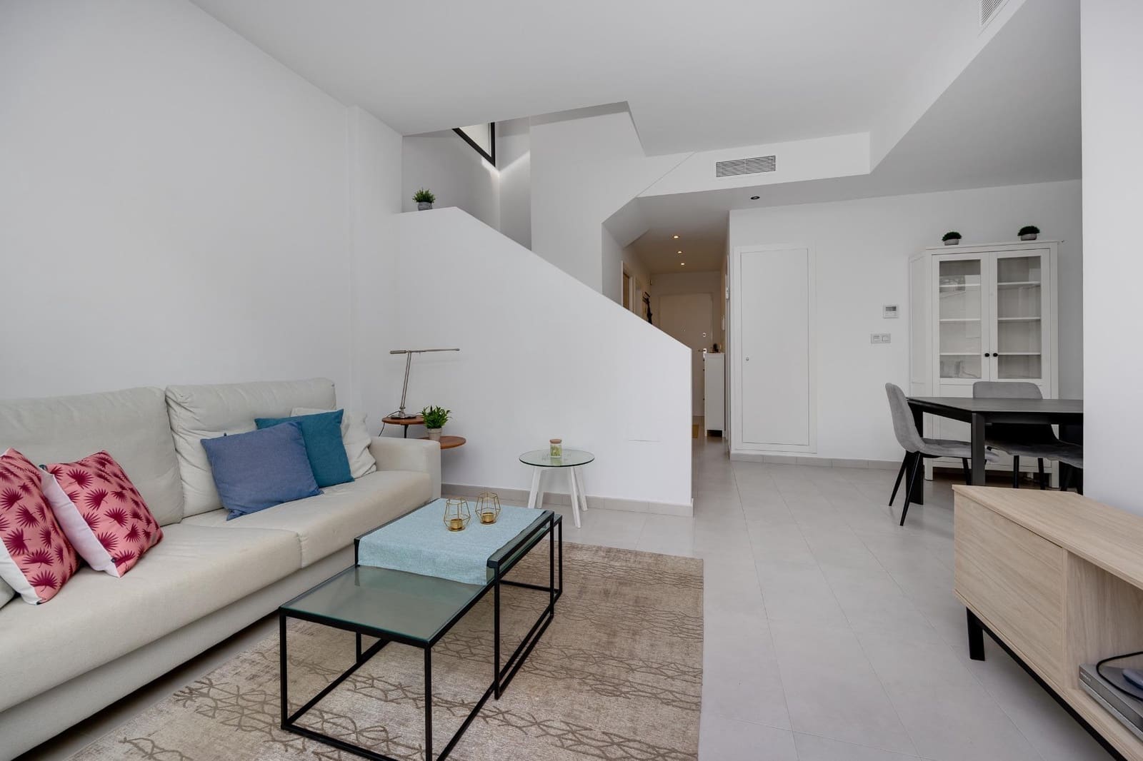 3 soveværelse Villa til salg i Villamartin med swimmingpool garage - € 359.900 (Ref: 9785132)