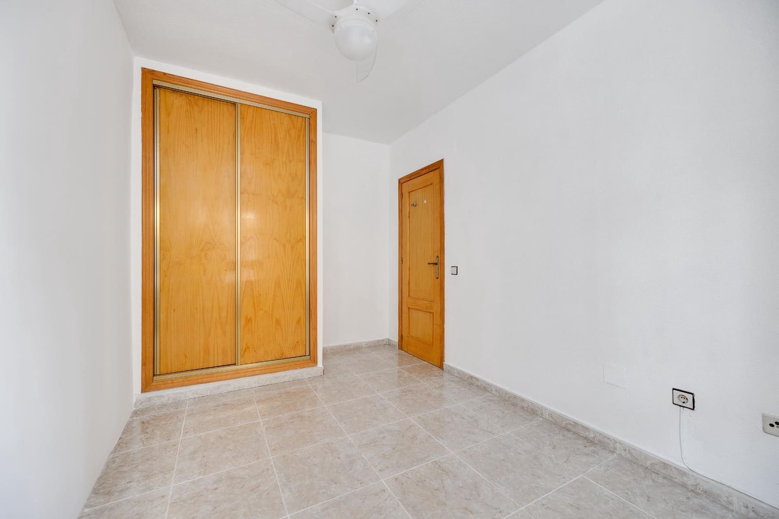 2 soveværelse Lejlighed til salg i Torrevieja - € 127.500 (Ref: 9785133)