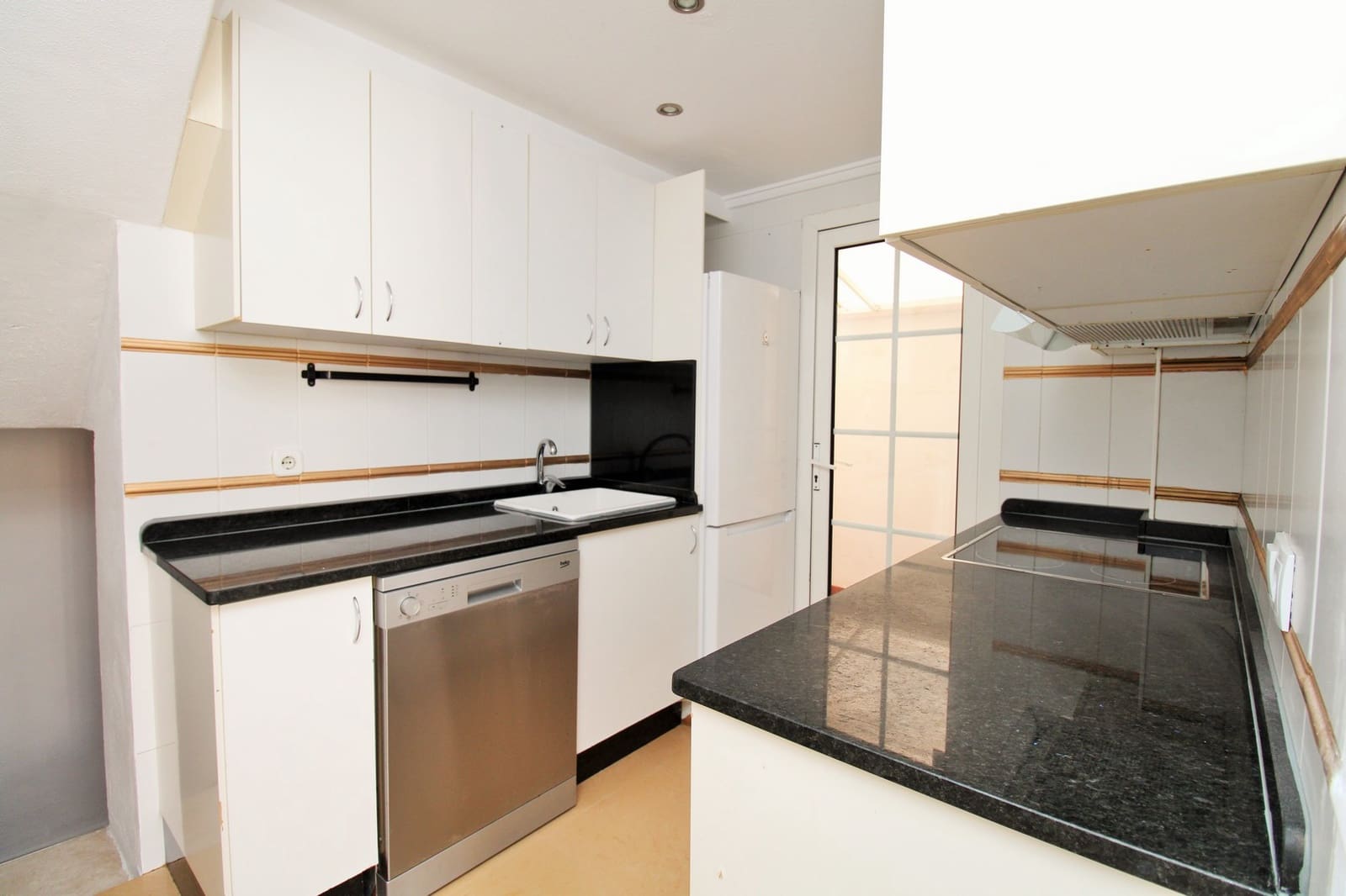 3 bedroom Townhouse for sale in Villamartin - € 229,000 (Ref: 9795732)