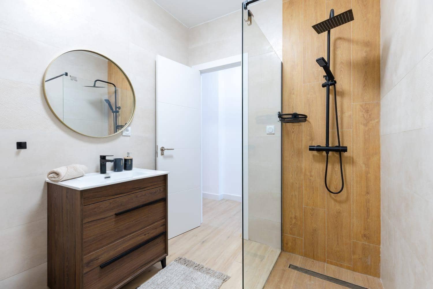 Apartamento de 4 habitaciones en Torrevieja en venta - 199.000 € (Ref: 9795739)