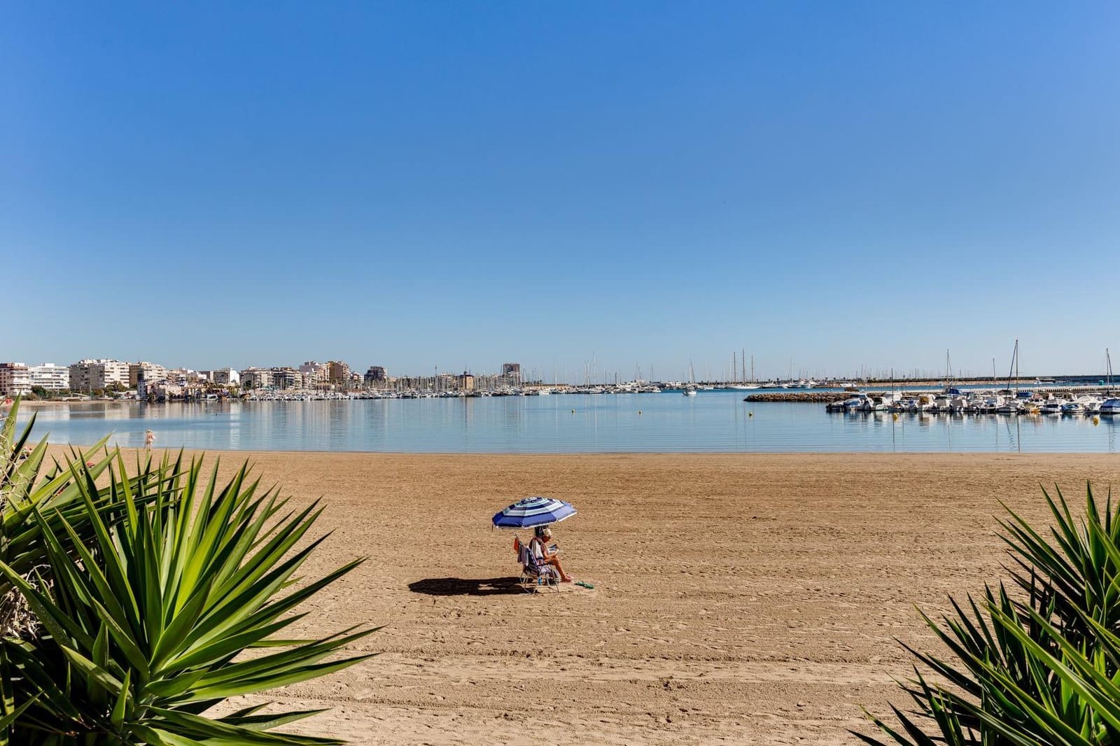 Apartamento de 4 habitaciones en Torrevieja en venta - 199.000 € (Ref: 9795739)