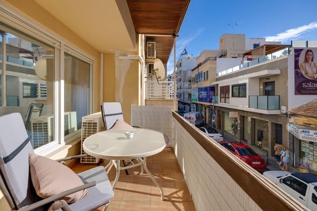 Apartamento de 4 habitaciones en Centro - Muelle Pesquero, Torrevieja en venta - 199.000 € (Ref: 9795741)