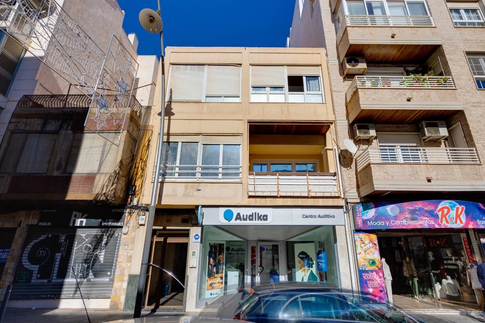 Apartamento de 4 habitaciones en Torrevieja en venta - 199.000 € (Ref: 9795741)