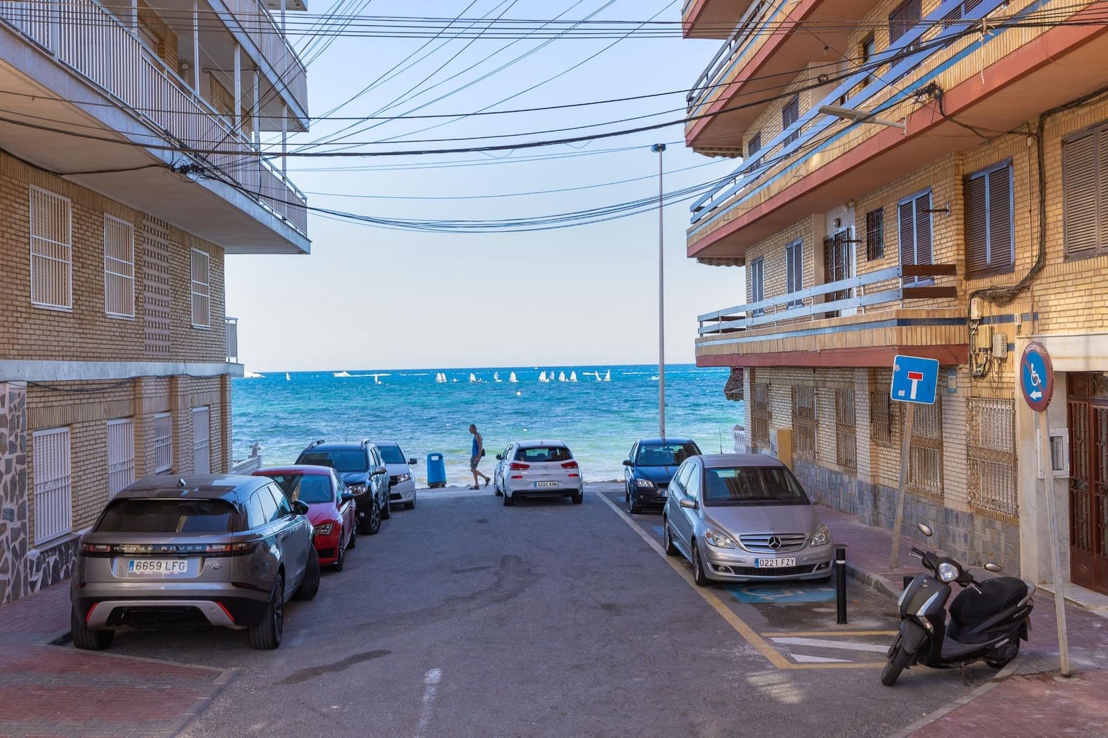 3 soveværelse Lejlighed til salg i La Veleta - € 225.000 (Ref: 9795742)