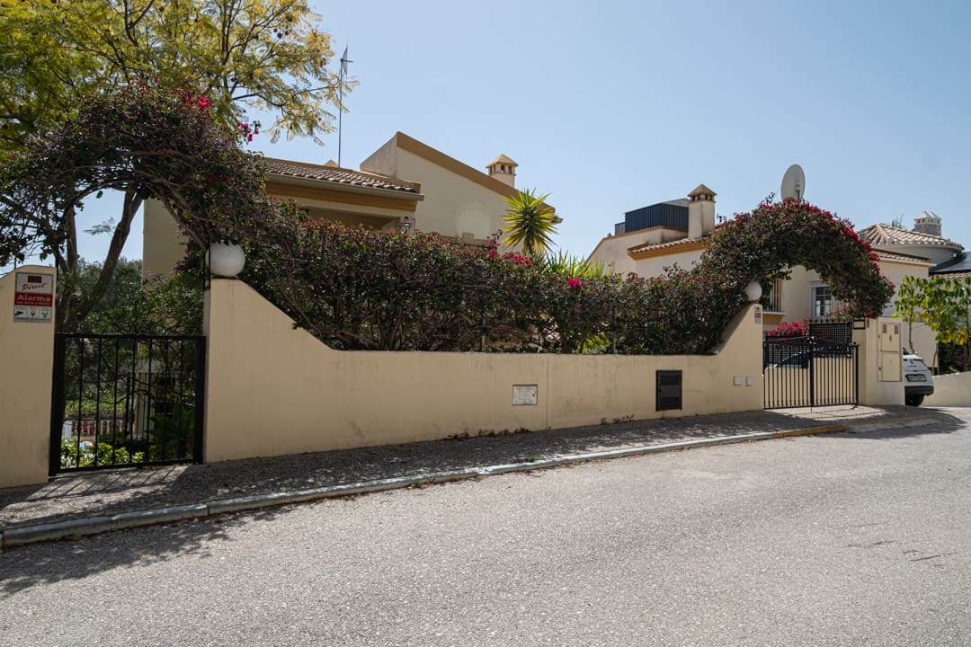 3 Zimmer Villa zu verkaufen in Las Ramblas Golf mit Pool Garage - 529.000 € (Ref: 9796645)