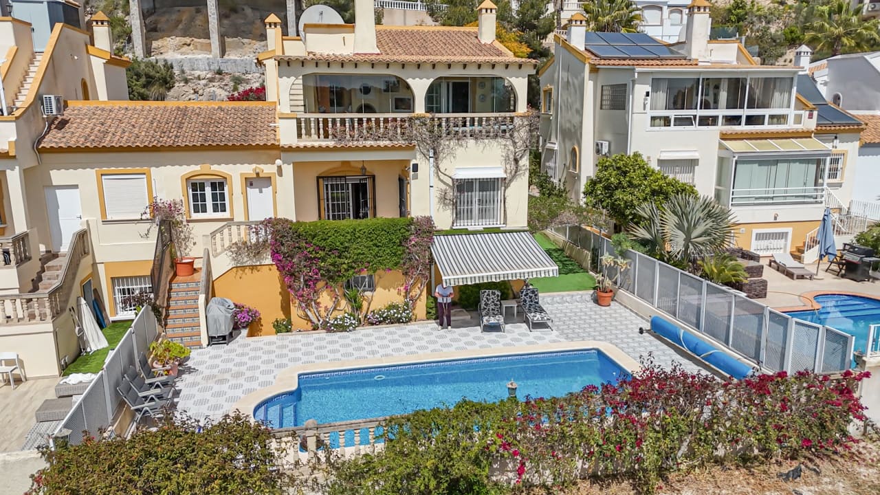 3 Zimmer Villa zu verkaufen in Las Ramblas Golf mit Pool Garage - 529.000 € (Ref: 9796645)