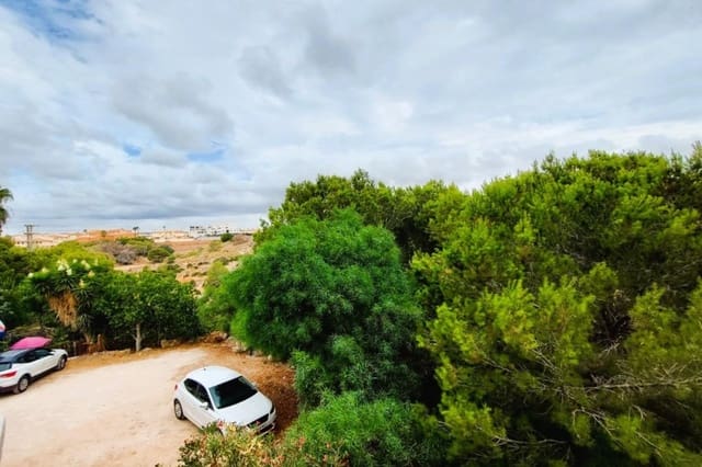 Apartamento de 2 habitaciones en Playa Flamenca, Orihuela en venta con piscina garaje - 179.000 € (Ref: 9796646)