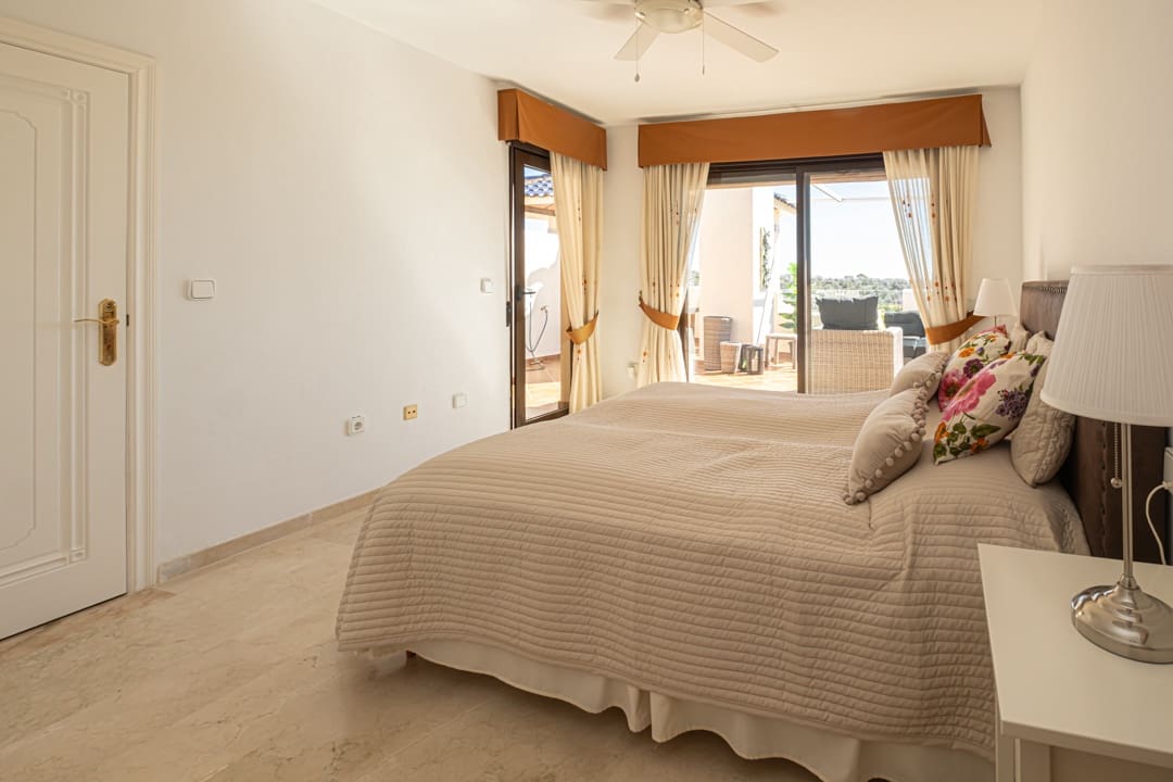 Apartamento de 3 habitaciones en Las Ramblas Golf en venta con piscina garaje - 299.500 € (Ref: 9798214)