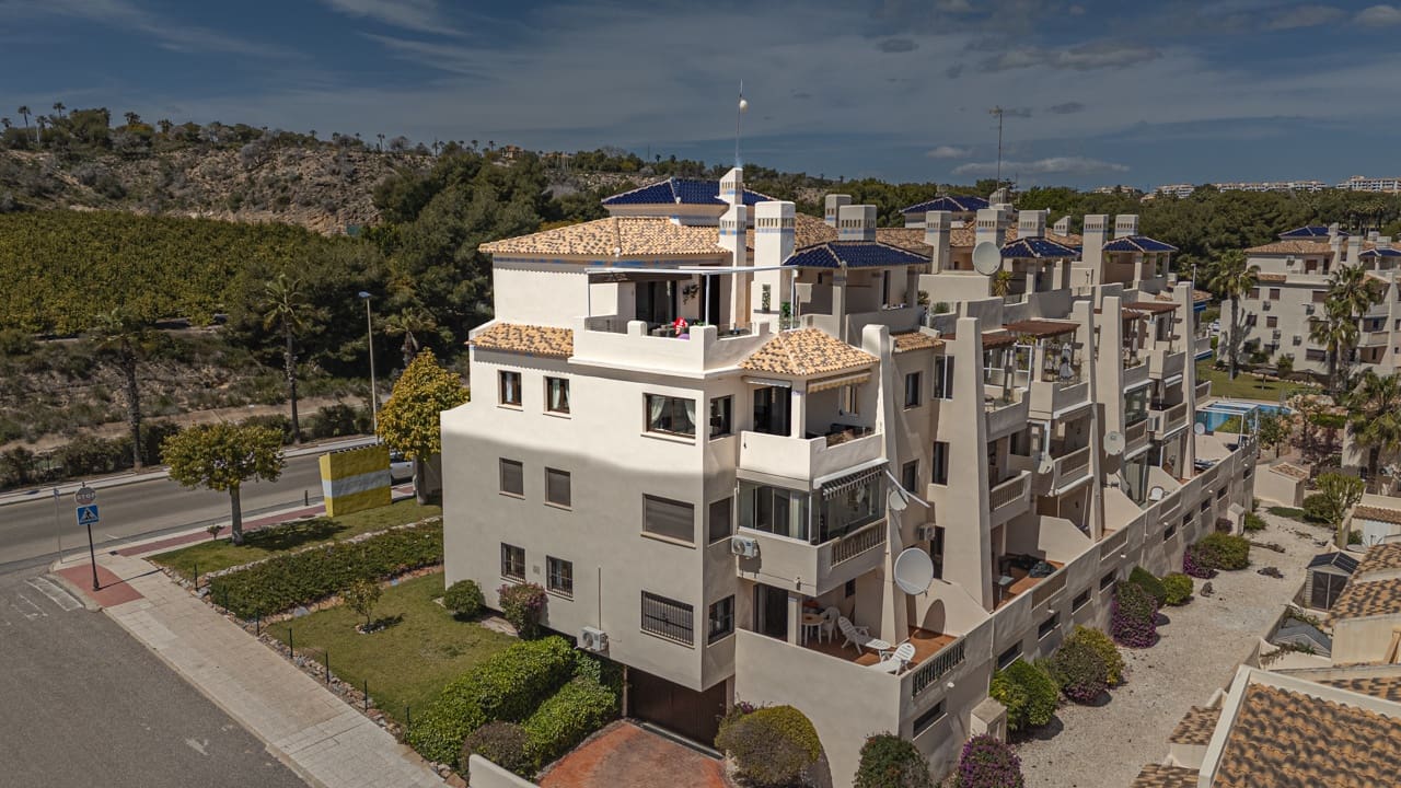 Apartamento de 3 habitaciones en Las Ramblas Golf en venta con piscina garaje - 299.500 € (Ref: 9798214)