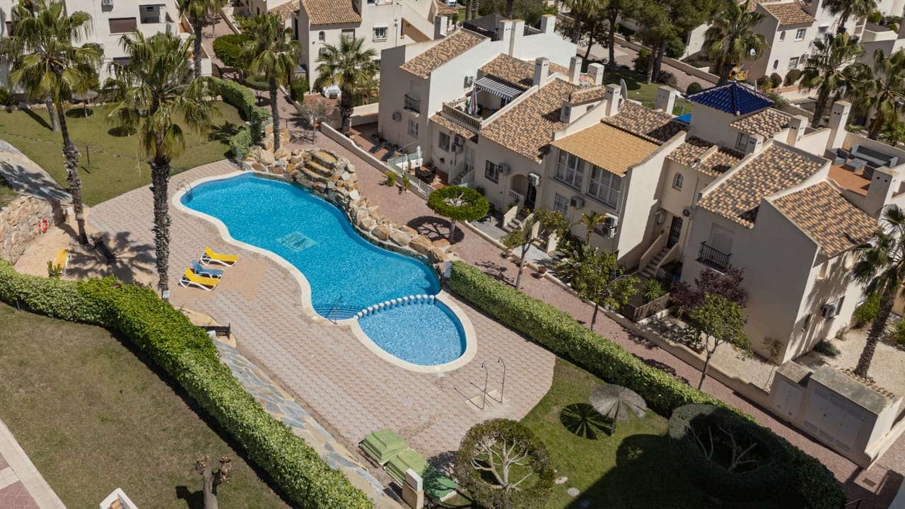 Apartamento de 3 habitaciones en Las Ramblas Golf en venta con piscina garaje - 299.500 € (Ref: 9798214)