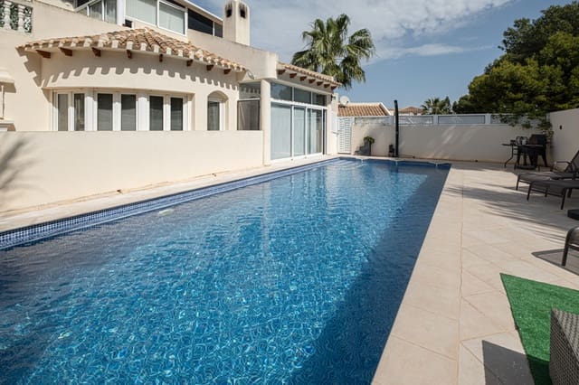 3 sovrum Villa till salu i Las Ramblas Golf, Orihuela med pool garage - 529 000 € (Ref: 9802892)