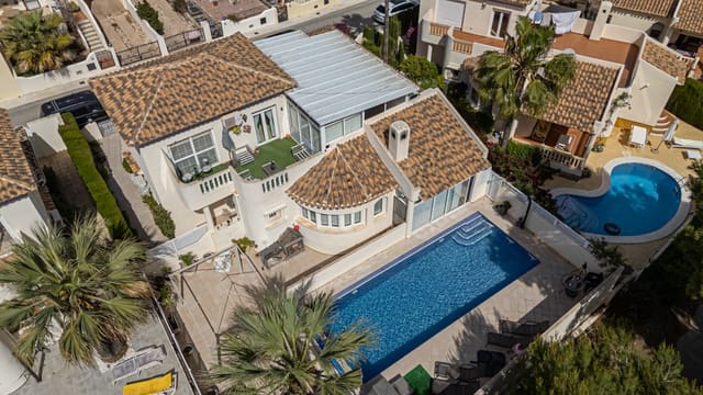 3 sovrum Villa till salu i Las Ramblas Golf, Orihuela med pool garage - 529 000 € (Ref: 9802892)