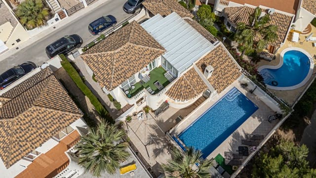 3 sovrum Villa till salu i Las Ramblas Golf, Orihuela med pool garage - 529 000 € (Ref: 9802892)