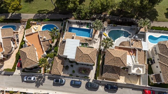 3 sovrum Villa till salu i Las Ramblas Golf, Orihuela med pool garage - 529 000 € (Ref: 9802892)